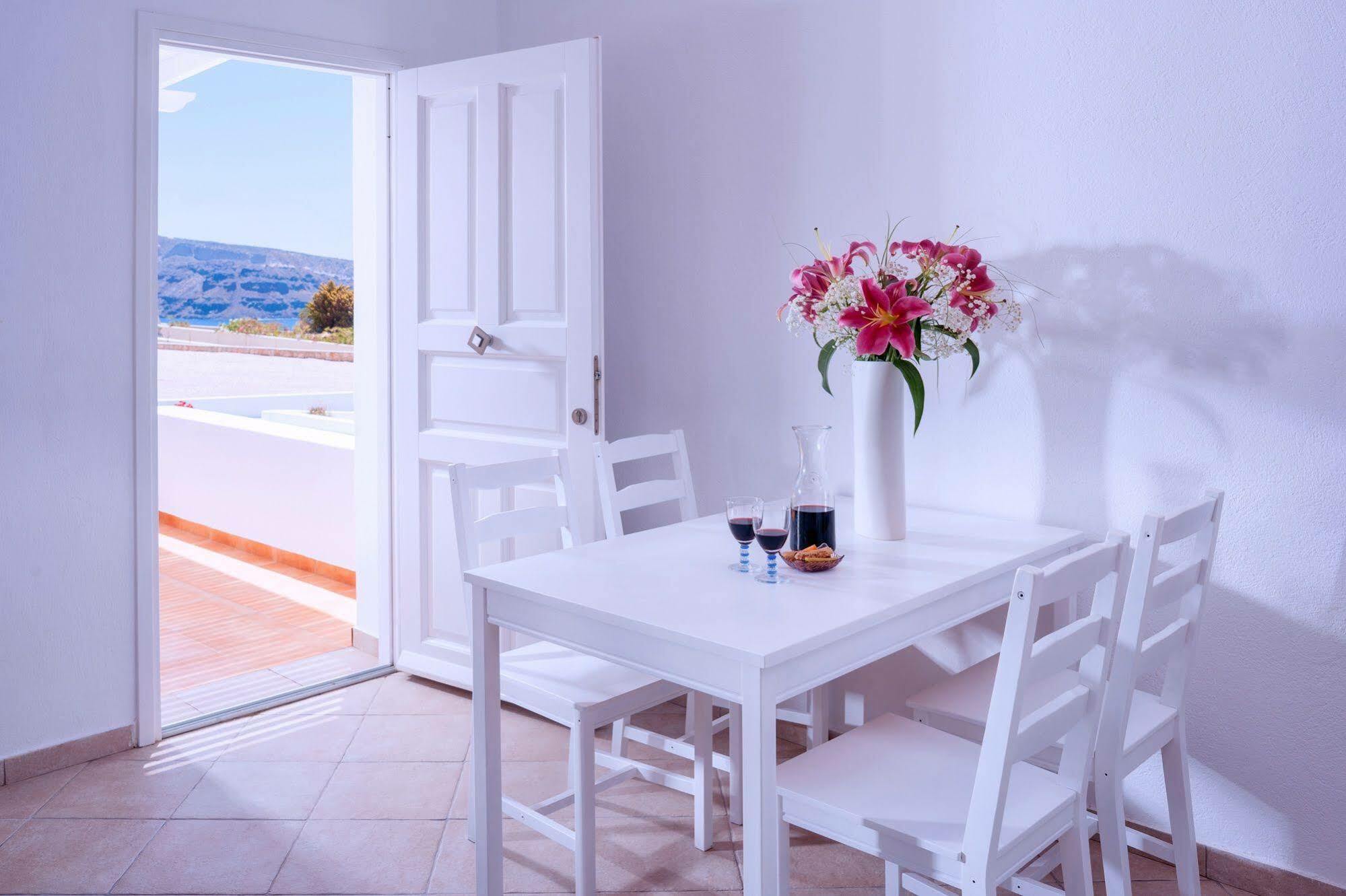 Katharos Pool Villas Oia  Ngoại thất bức ảnh